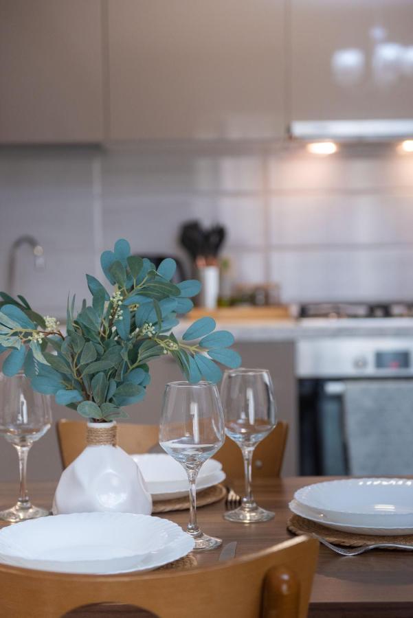 Gg Home - Cozy 1 Bedroom Apartment On Kazbegi Avenue 15 트빌리시 외부 사진